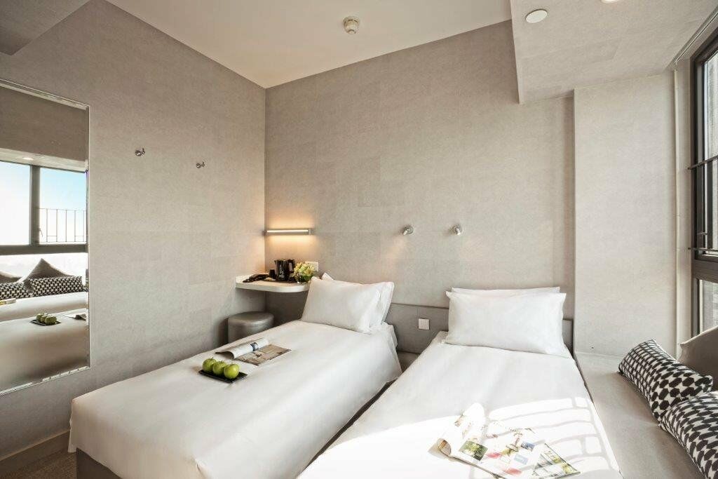 Hotel Ease Mong Kok 4*