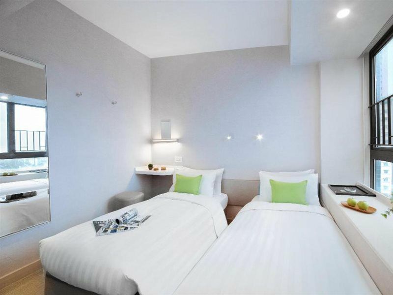 Ease Mong Kok 4*
